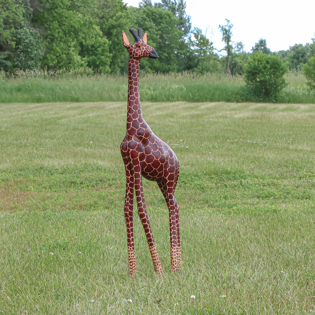 Girafe en bois de jacaranda de 24 po - Rouge