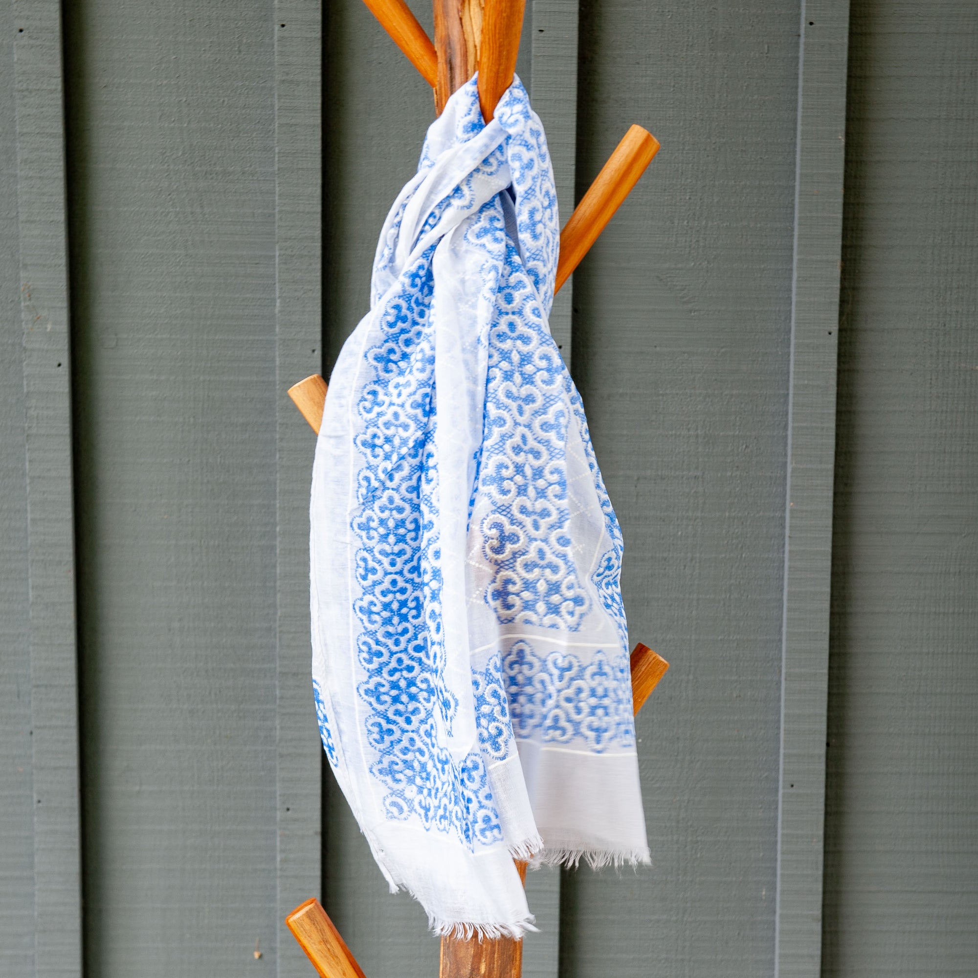 Patterned Scarf - White/Blue
